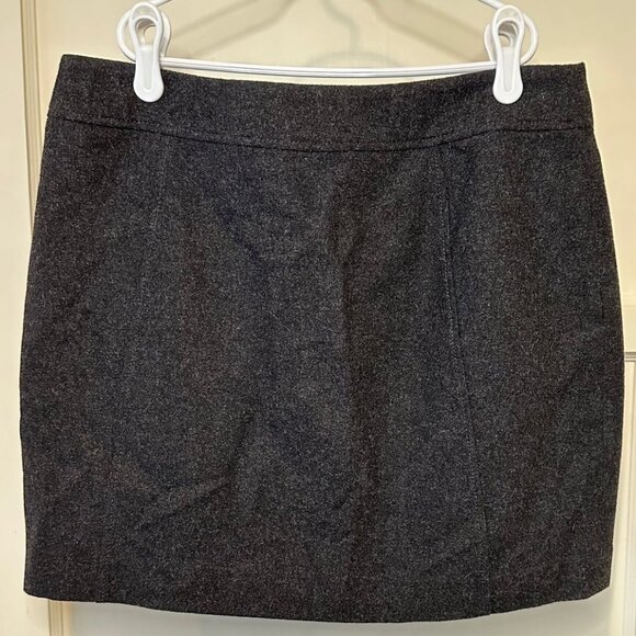 NWT - H&M Dark Grey Wool Mini Skirt- Size 10 - Picture 1 of 5